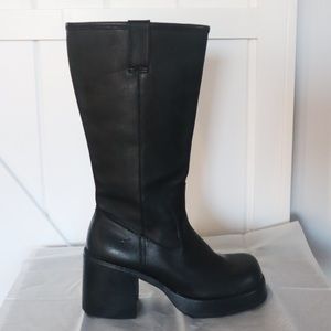 FRYE ‘Dorian’ black leather chunky heel moto boots size 9